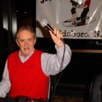 Wayne dropping the mic!